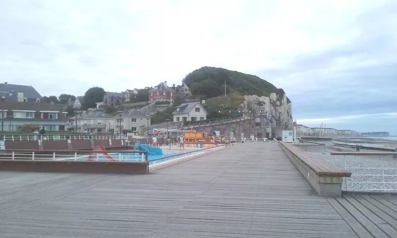 2 mins walk. Fine Sand at Low Tide / Heating included / Garden / WIFI / 2 bathr