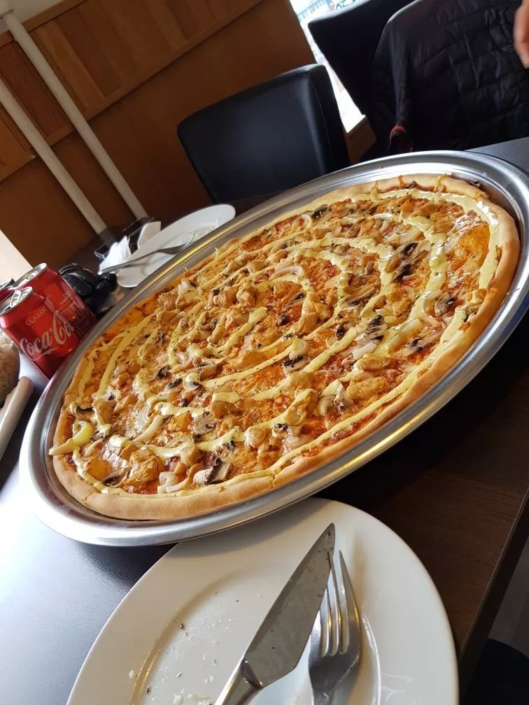 Almhults Restaurang & Pizzeria