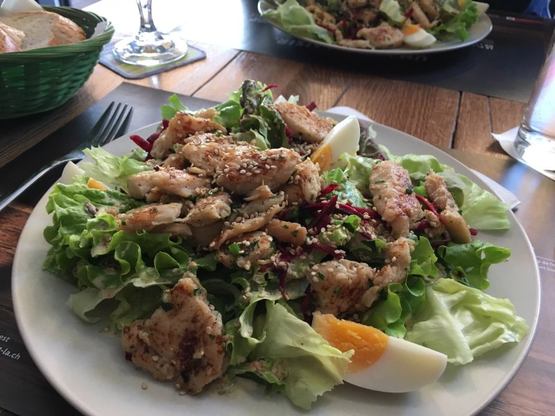 Cafe de la Place Chez Marie