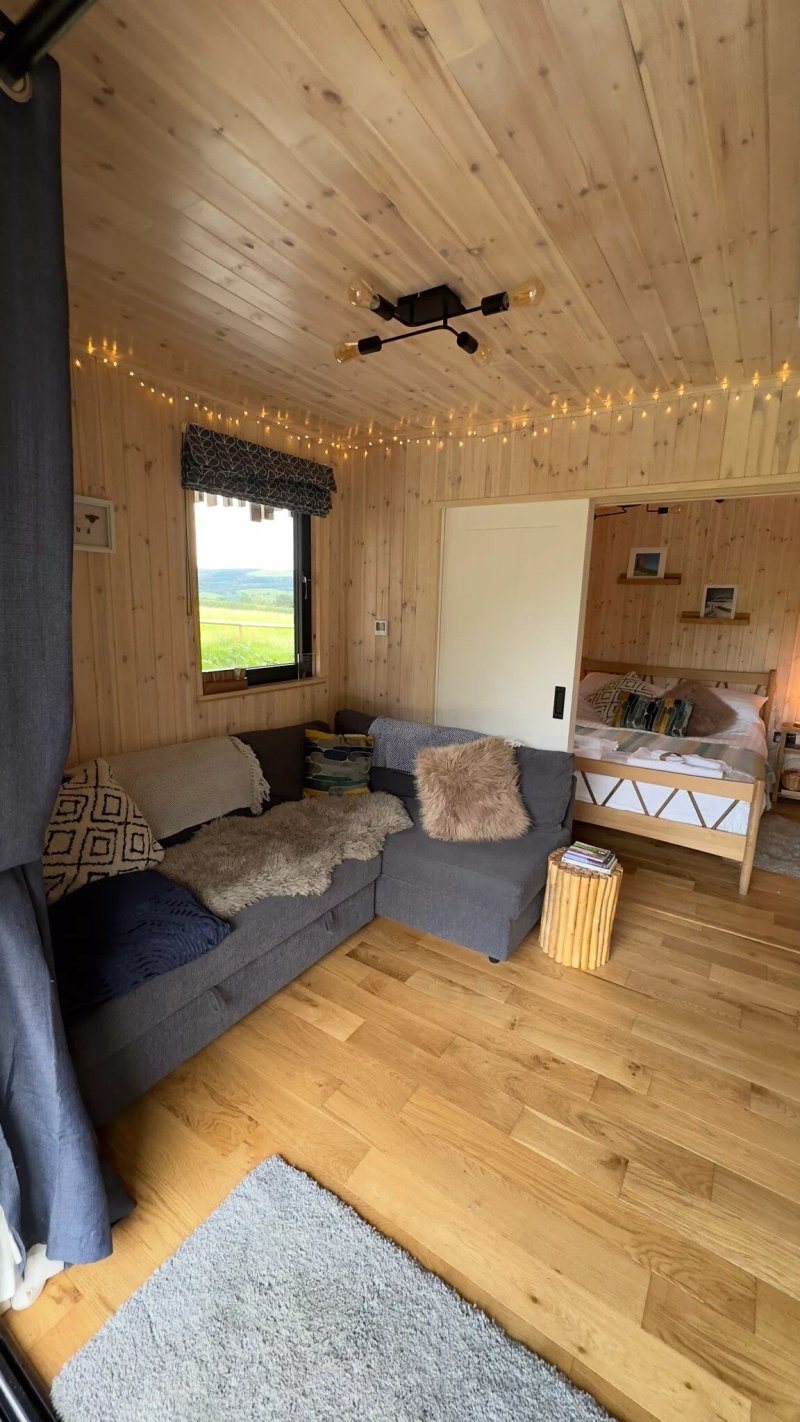 Pond View Lodges