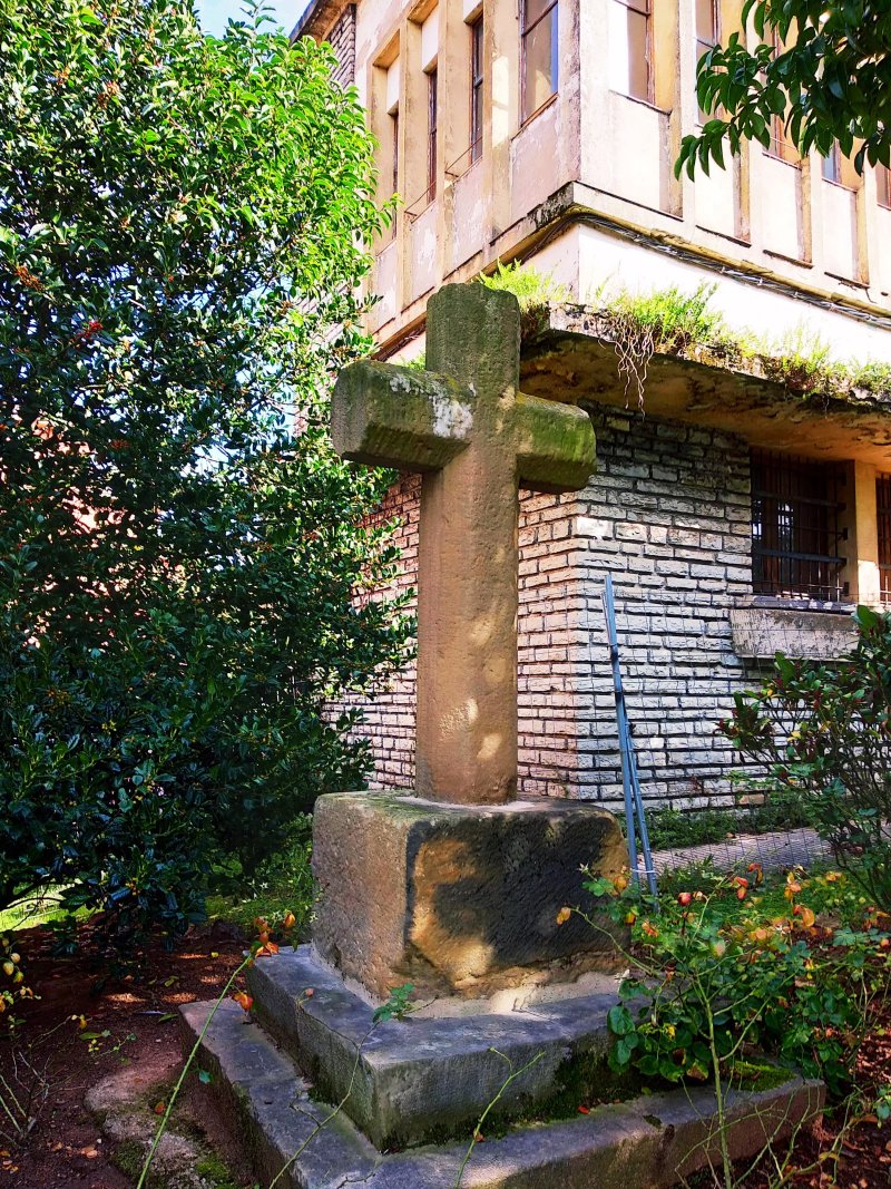La Cruz De Ceares