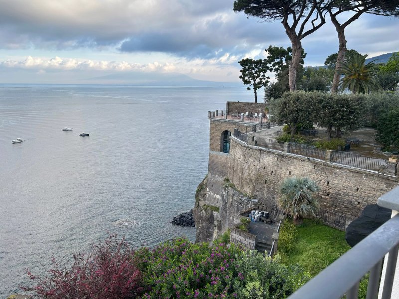 AMORE RENTALS -Villa Galidia with Jacuzzi, Sea View, Garden and Air Conditioning