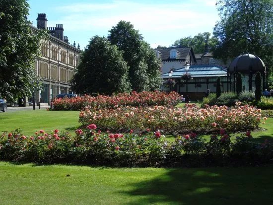 Crescent Gardens