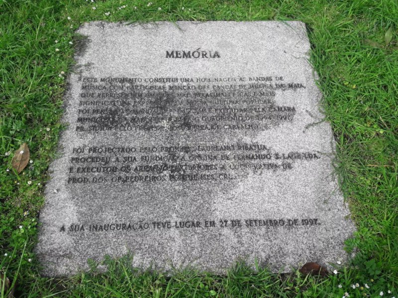 Estatua Banda Marcial De Gueifaes