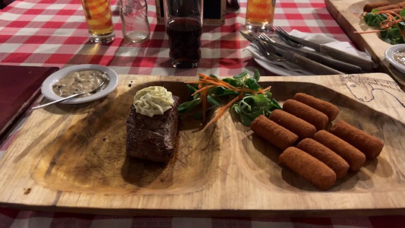 White Horse Steak House & Pub
