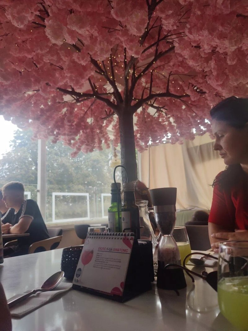 Cherry Restaurant