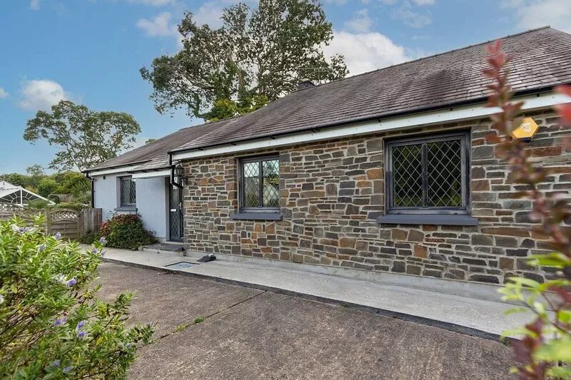 Hazelglade Cottage - Hot Tub and Games Room
