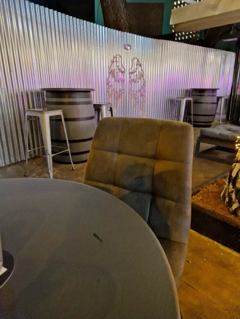 Roadhouse Cocktail Lounge
