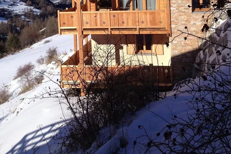 New chalet in larch 150 M2 House 12 persons and Standing Near the slopes