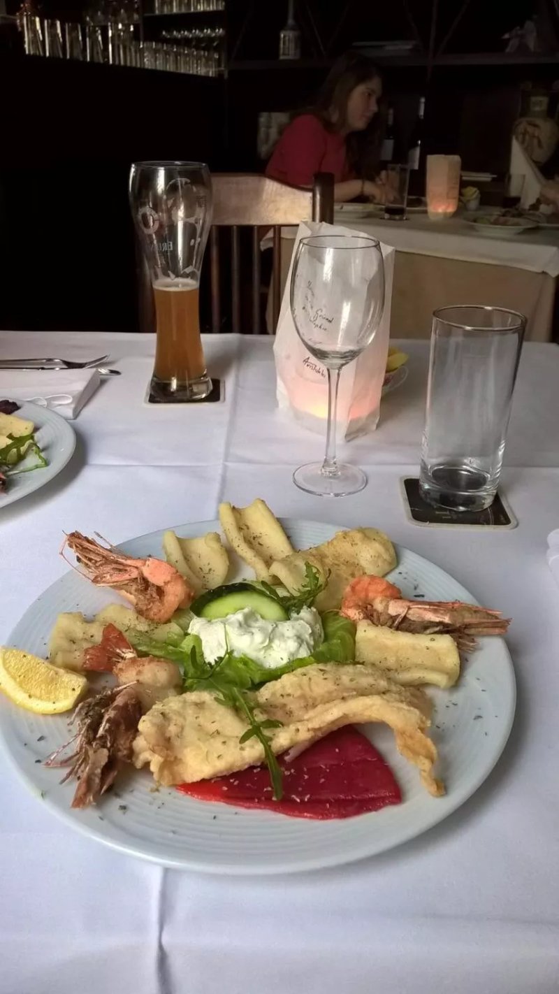 Costas Taverna