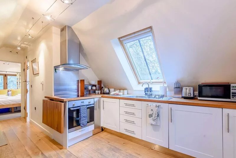 Cosy one bedroom dog friendly holiday home in the Cotswolds - The Nest at