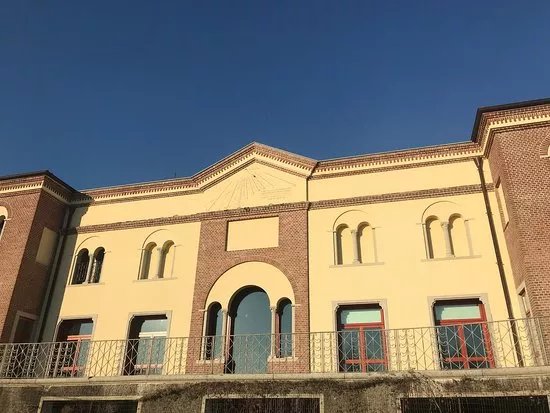 Biblioteca Comunale di Somma Lombardo "G. Aliverti"