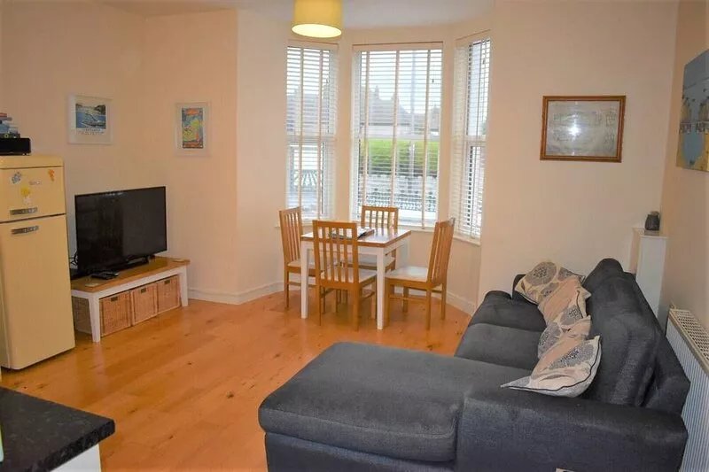 Modern Holiday Apartment - Llandudno