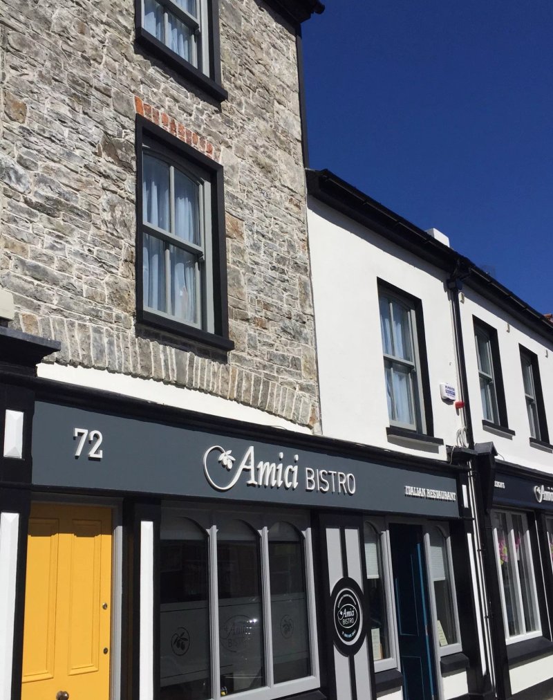 Amici Bistro & Accommodation
