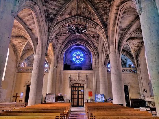 Eglise Catholique Saint-Jean-Baptiste a Coutras