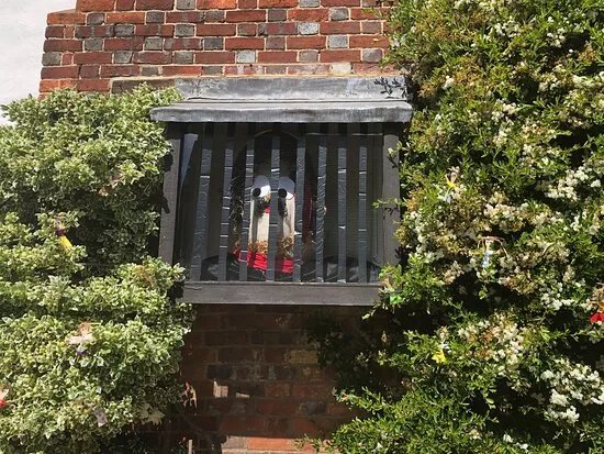 Haddenham scarecrow festival