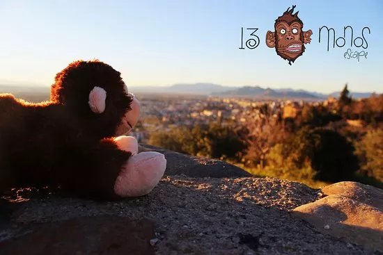 13 Monos Escape