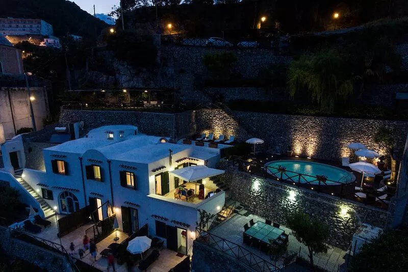 Amalfi villa with swimming-pool and garden