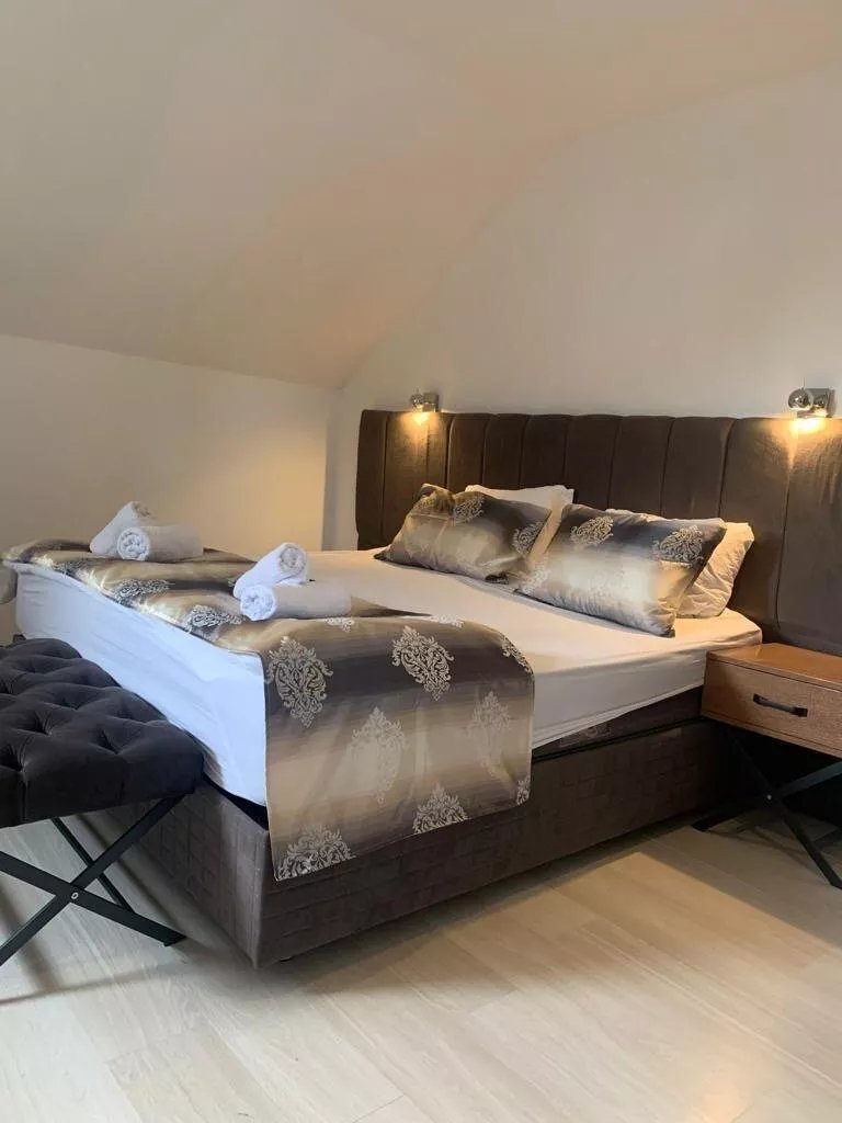 Kispet Deluxe Hotel