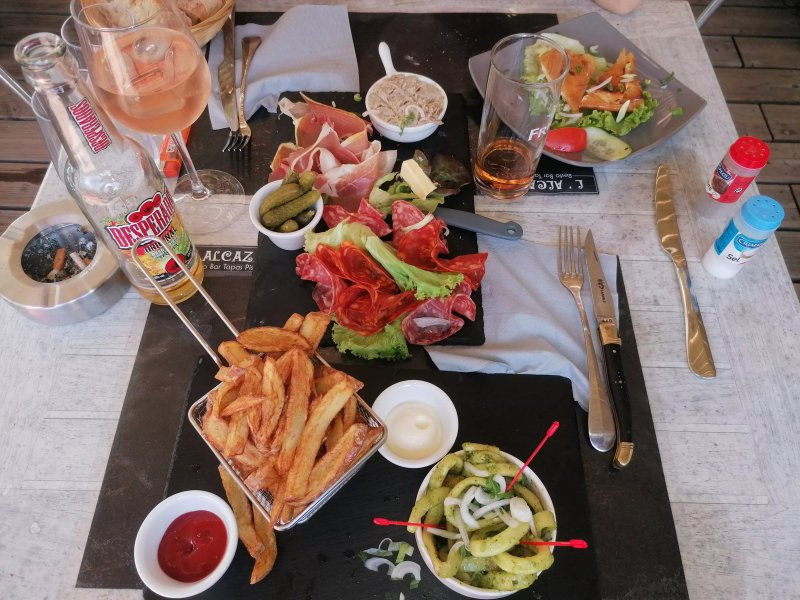 L'Alcazart Resto Bar Tapas Piscine
