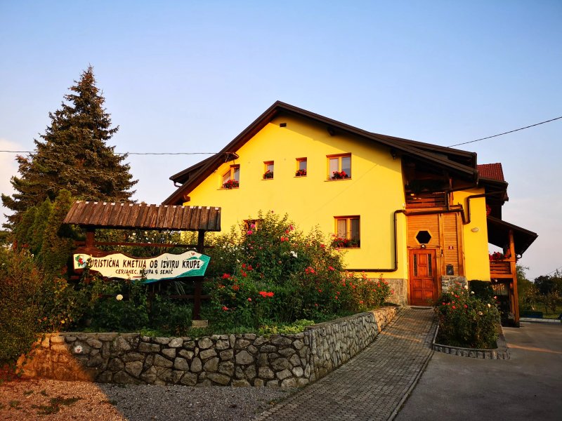 Tourist Farm Ob Izviru Krupe