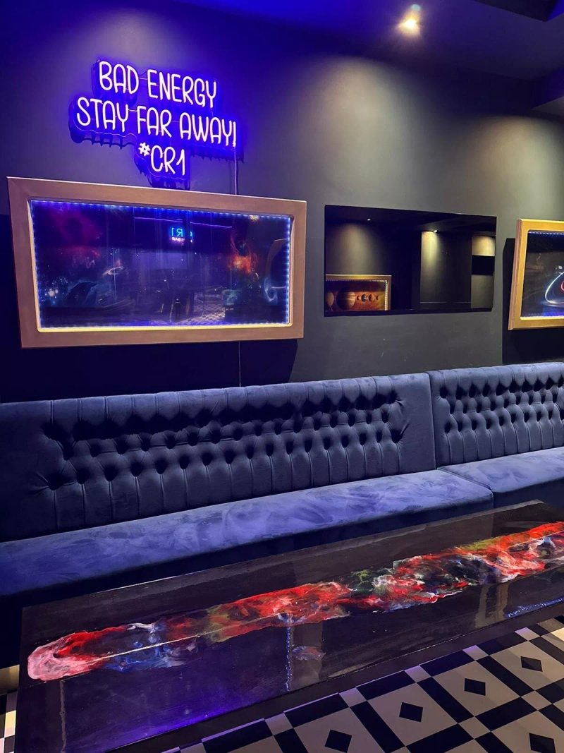 CR1 Bar and Lounge