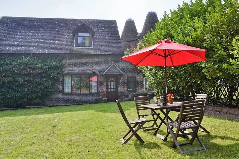 2 bedroom accommodation in Shipbourne, near Sevenoaks