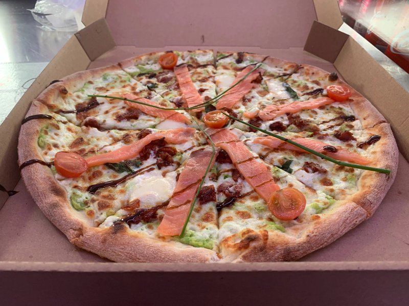 Newfeel pizza