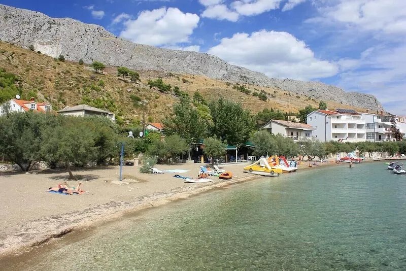 One bedroom apartment near beach Duće, Omiš (A-2731-b)