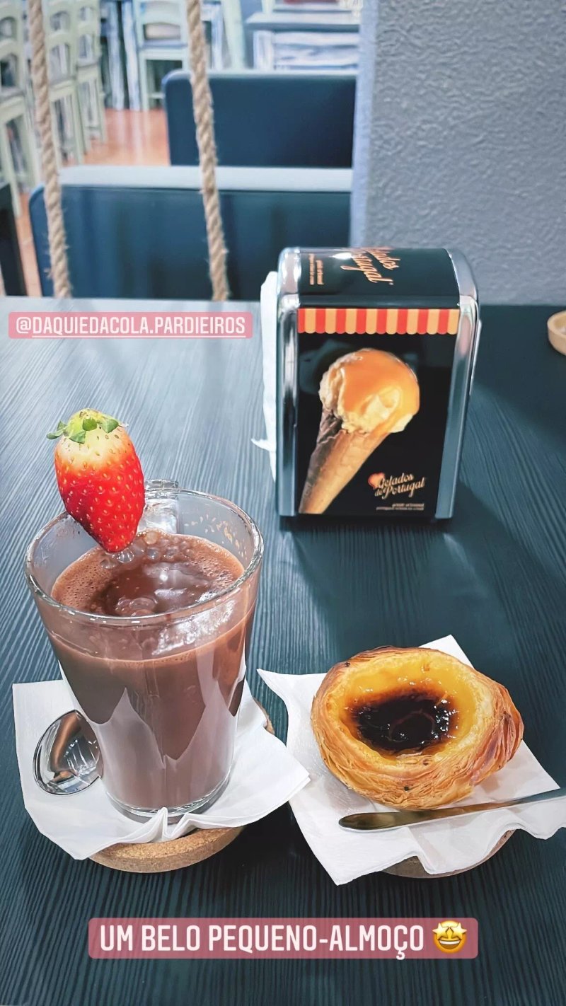 D'aqui e D'acola