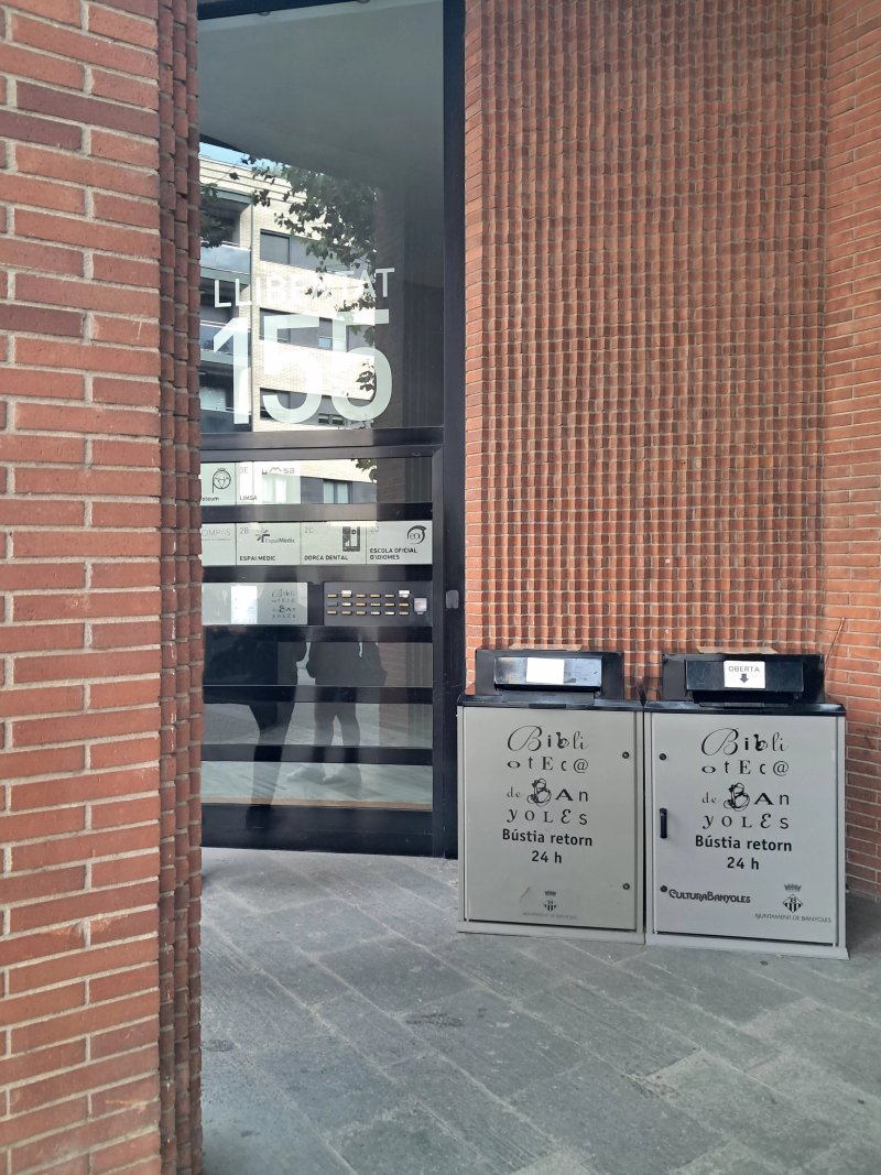 Biblioteca De Banyoles