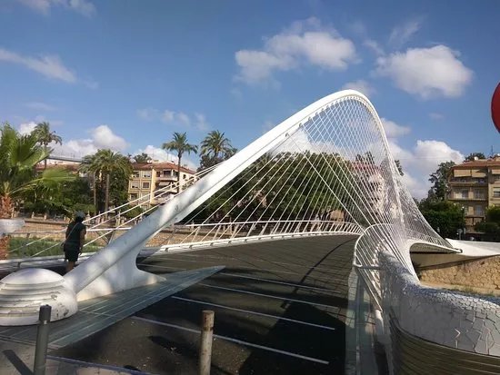 Pasarela Jorge Manrique