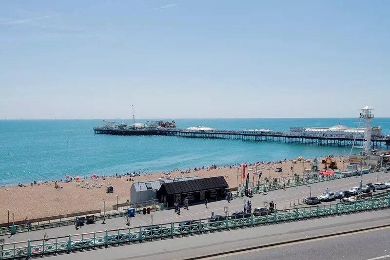 Panoramic Sea Views, Central, Free Private Parking Space Off Street