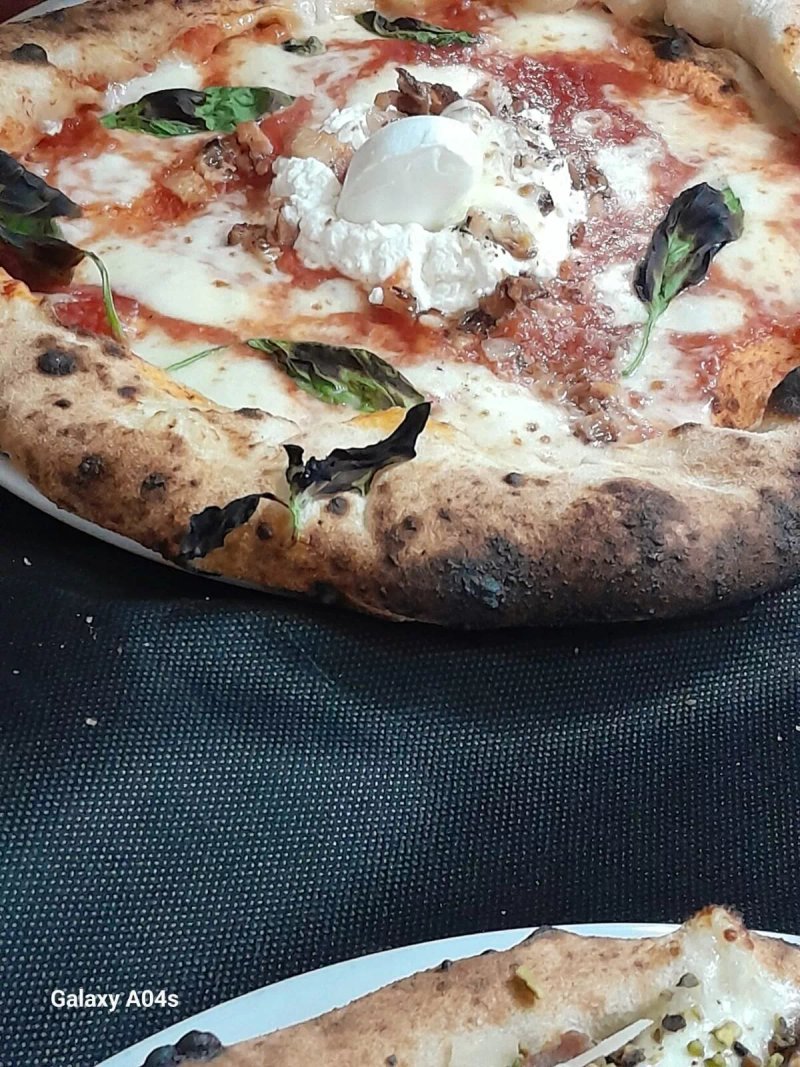 Antica Pizzeria "Volto Santo" da Maruzziello
