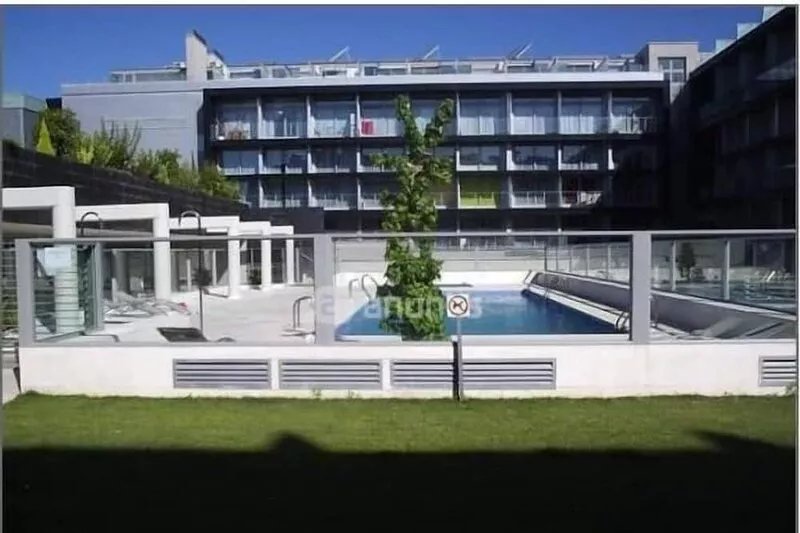 Comfortable apartment 2 bedrooms 2 bathrooms with garage and pool