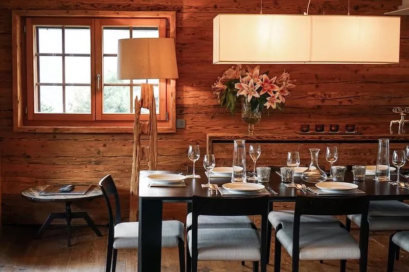 4 bedroom Luxury Alpine retreat perfectly located, 2 minutes to Medran ski lift