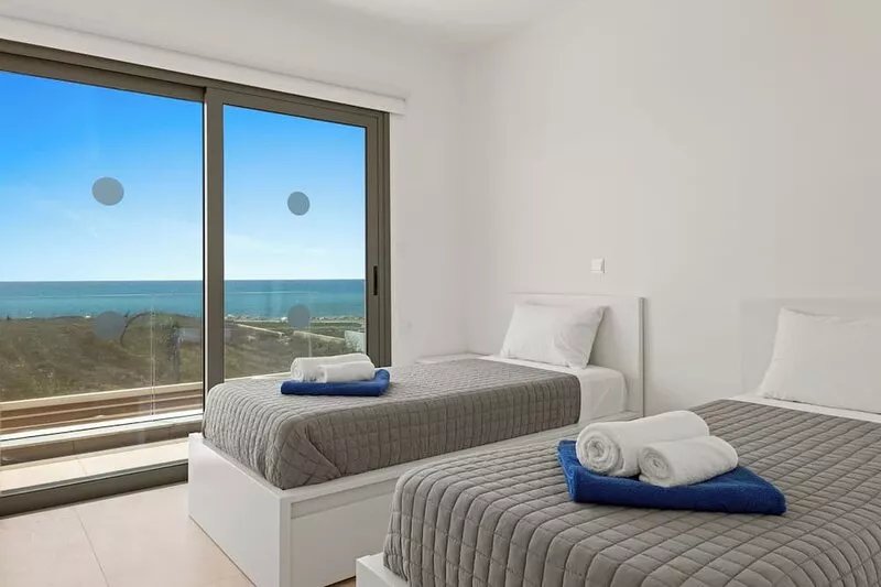 Serenity Waves Villa 7