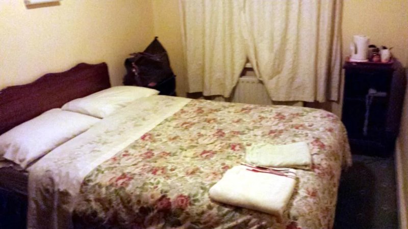 Aona House Bed & Breakfast