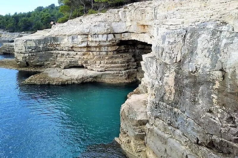 New, modern vacation home***** Close to the sea - quiet location with pool
