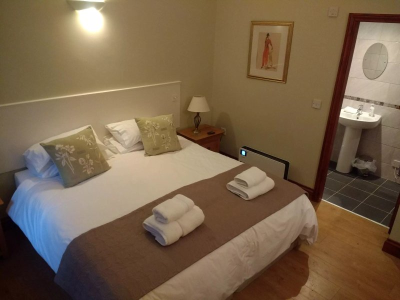 Manor Garden Lodge