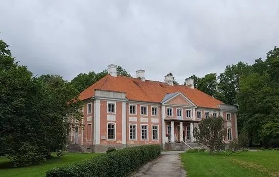Sargvere Manor