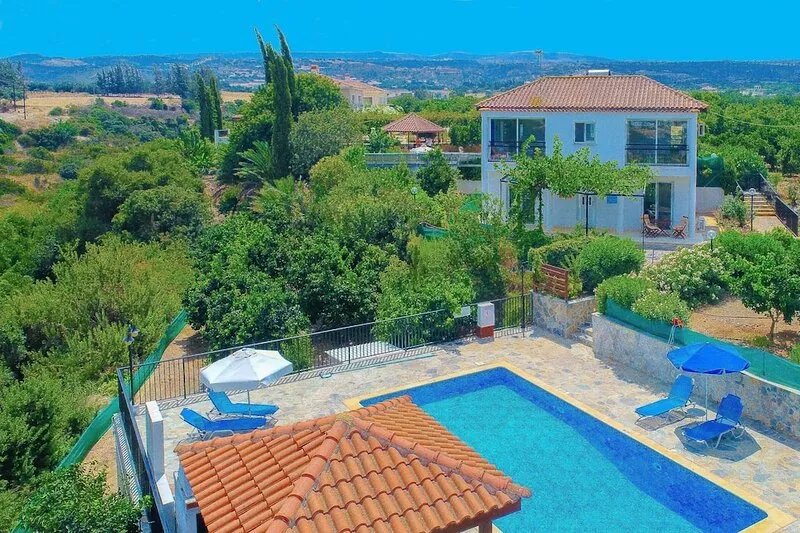 Villa Aphrodite Latchi: Private pool, Sea views, A/C, WiFi
