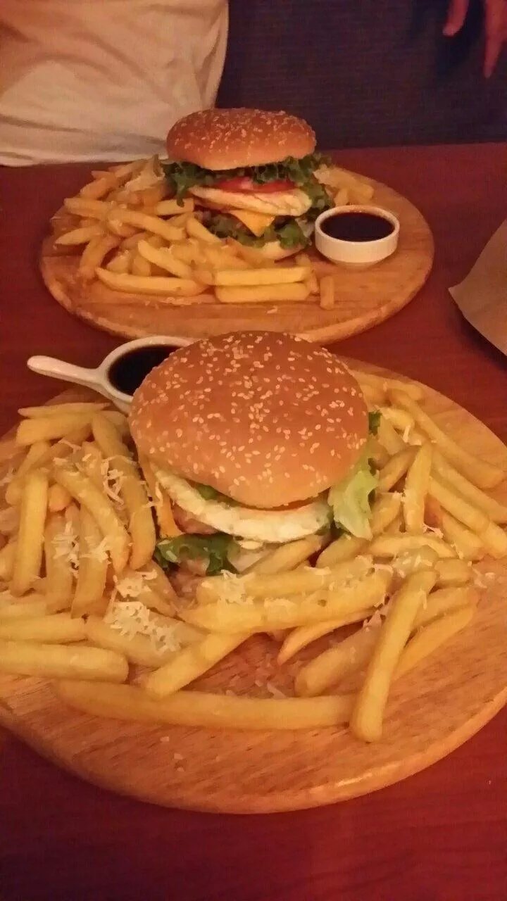 Deppi's Cafe Bar