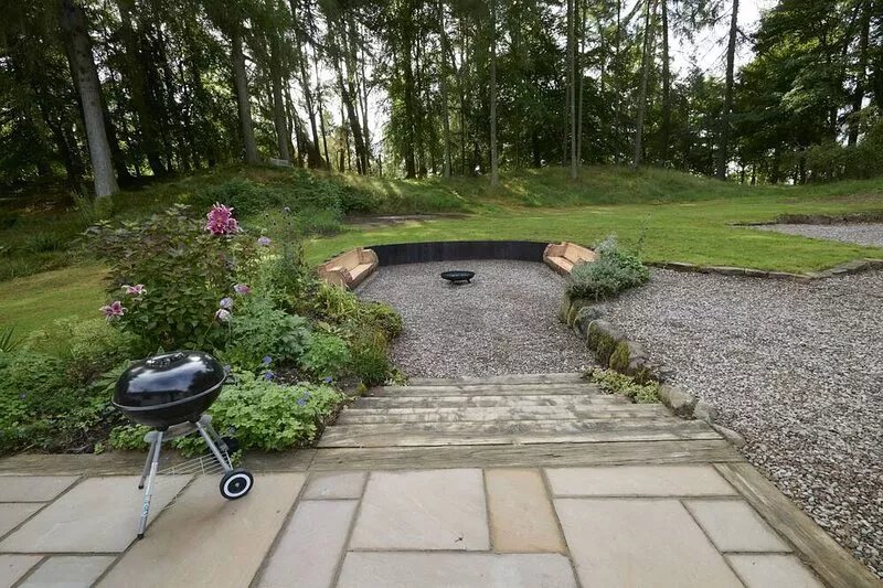 Upper Dunain  - sleeps 4 guests  in 2 bedrooms