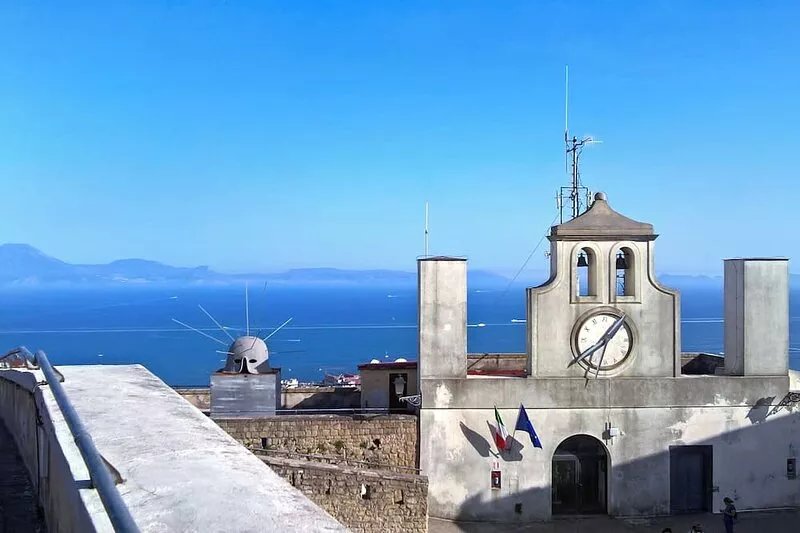 L'Atelier | Vedi Napoli ai tuoi piedi