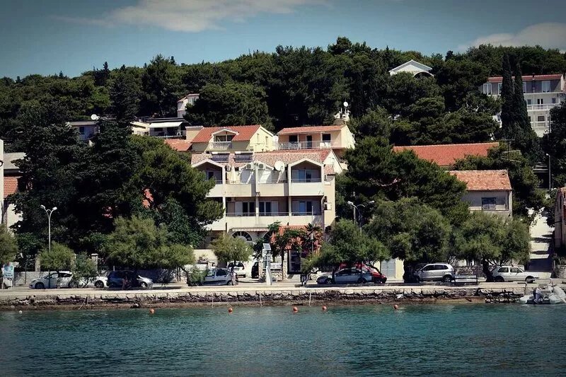 Apartment house Kosirina-Tisno