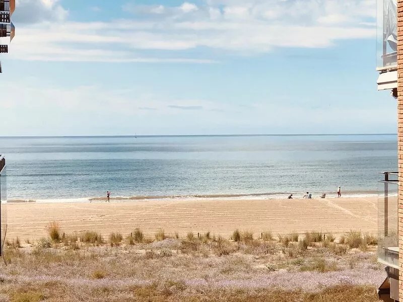 NEW FLAT BEACHFRONT / CASTELLDEFELS