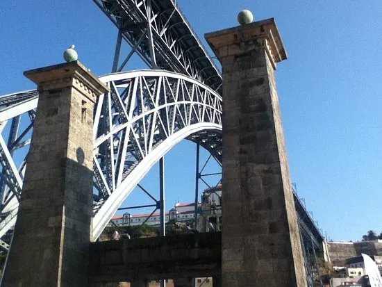 Pilares da Antiga Ponte Pensil