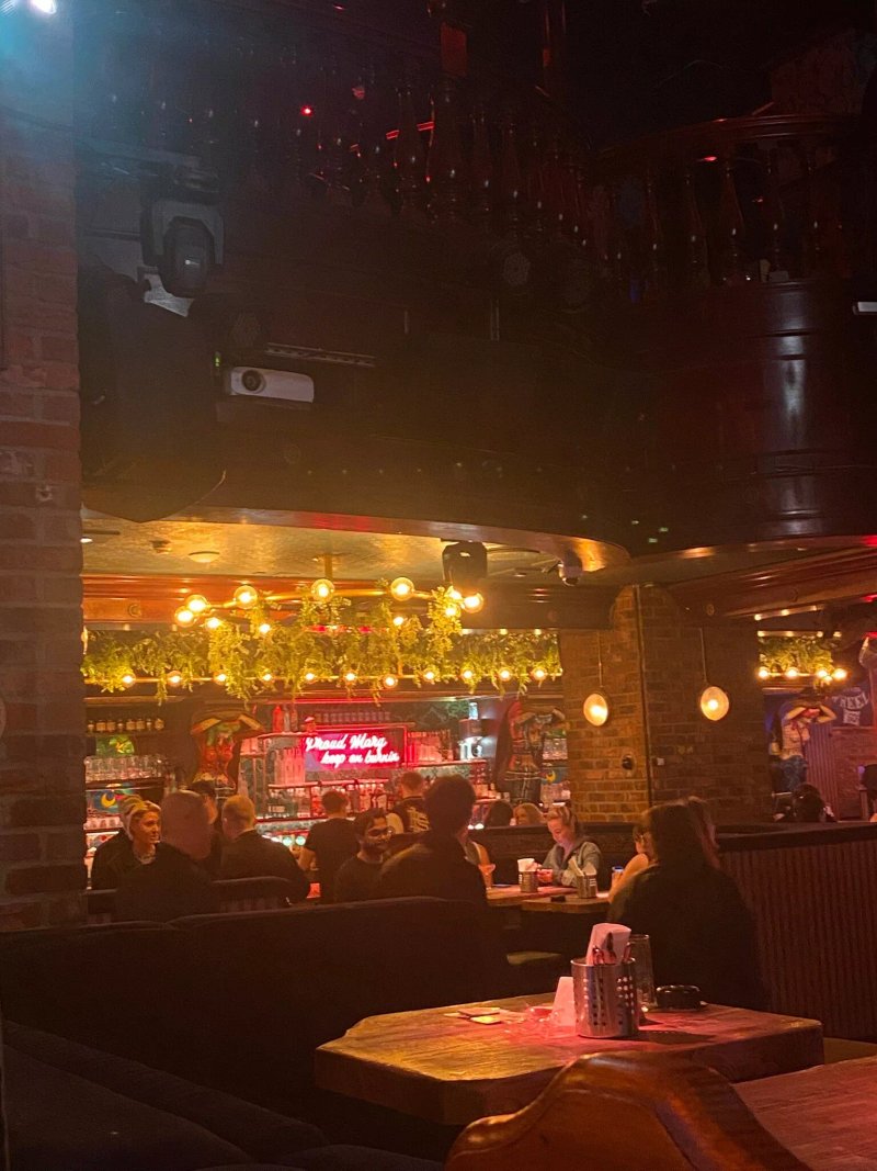 Proud Mary Pub
