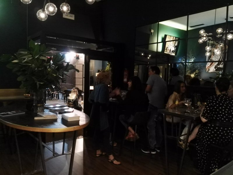 V Jazz Cafe